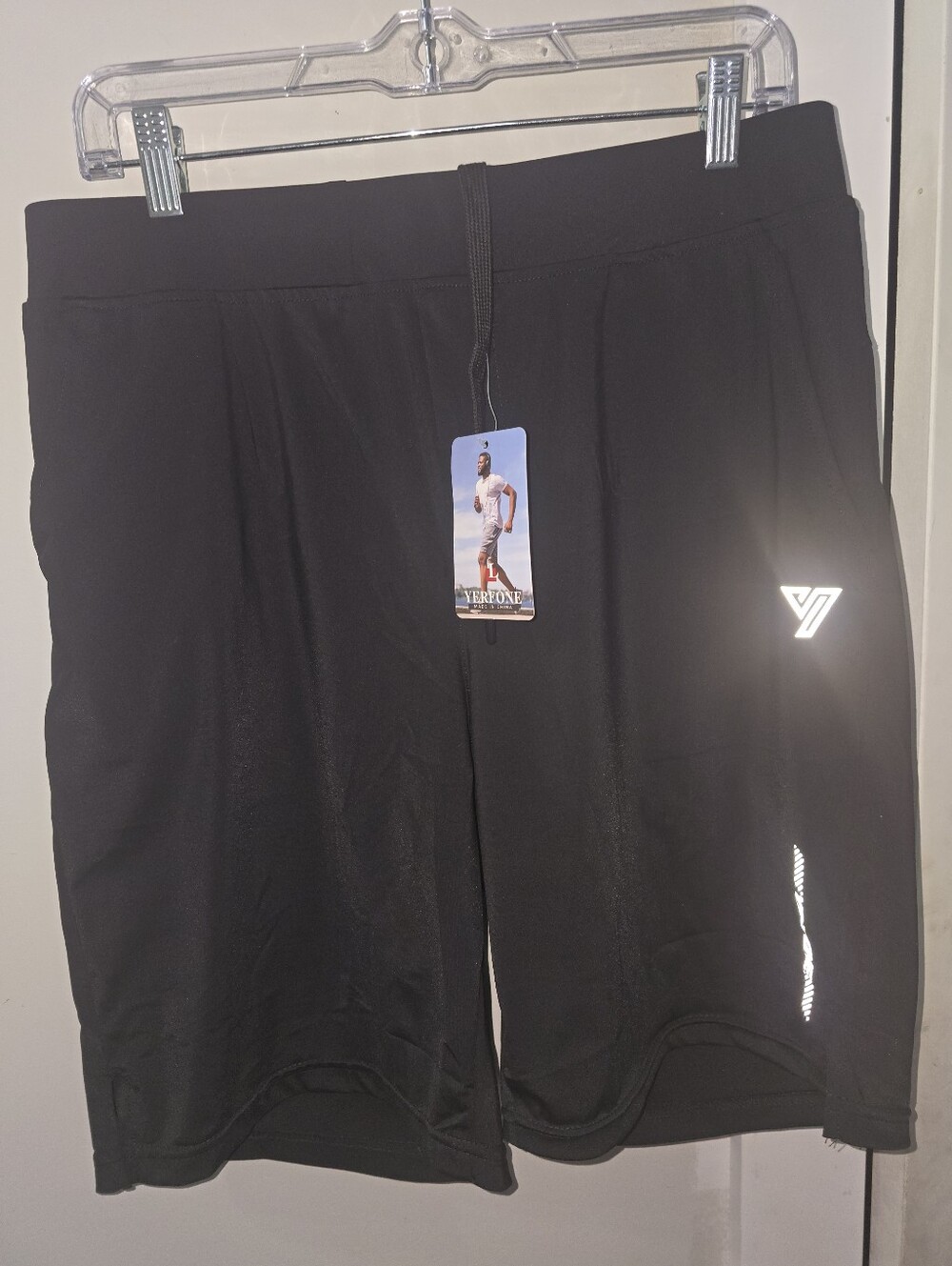Yerfone Men's Black Athletic Shorts 7" Inseam NWT‎